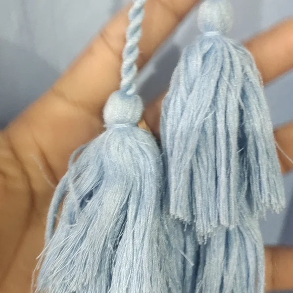 Stylish top with tassels - Picture 5 of 5